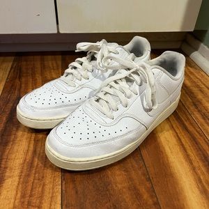 Men’s white Nike Shoes